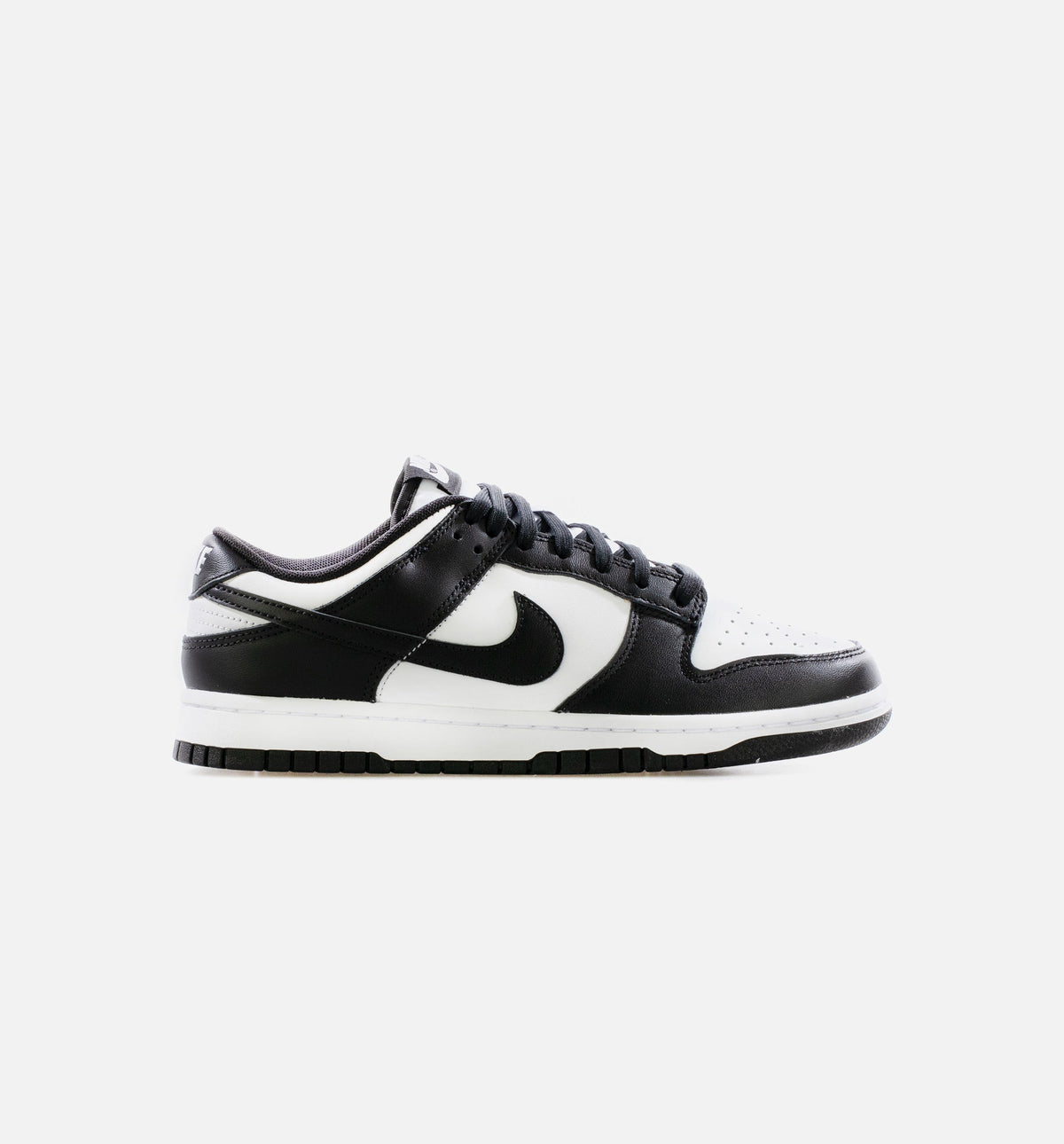 Dunk Low Men's Lifestyle Shoes - Black/White