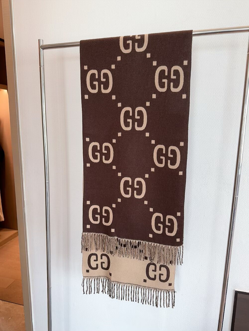 Gucci Two-Tone Fringed Scarf