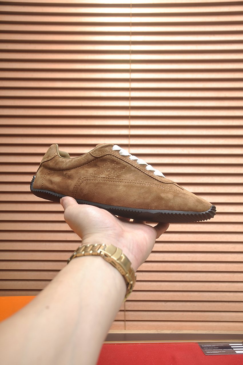 Hermès Brown Low-Top Sneakers