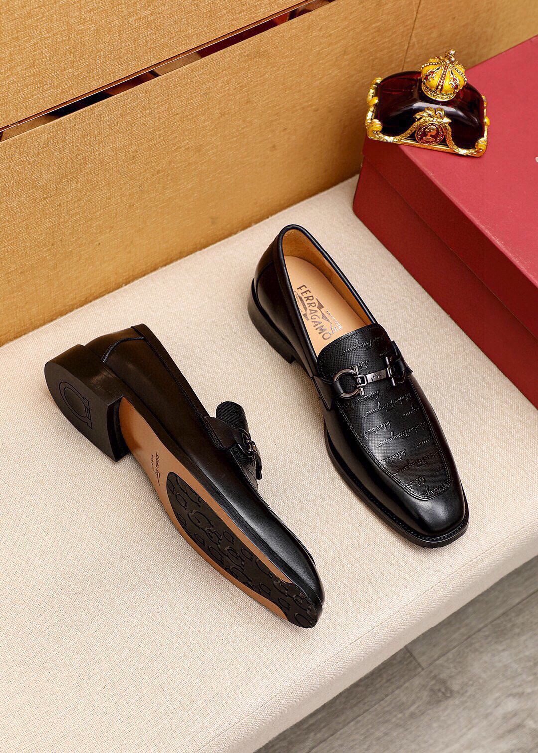 Ferragamo Textured Buckle Loafers